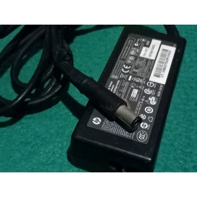 charger laptop hp original bekas