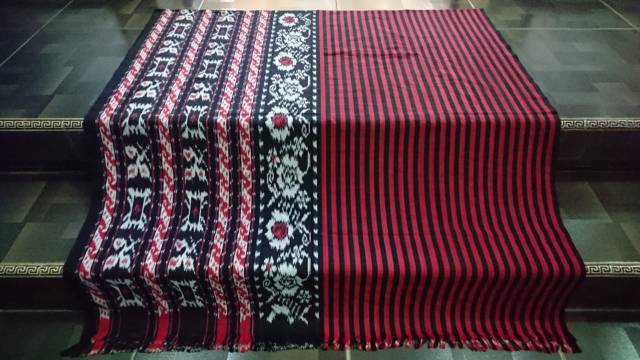 Dress tenun lurik merah