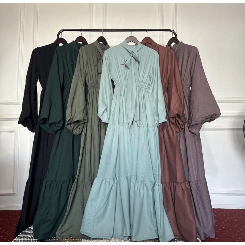 Kyara Dress by Iyaluna Hijab