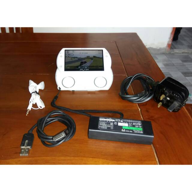 SONY PSP GO 16GB