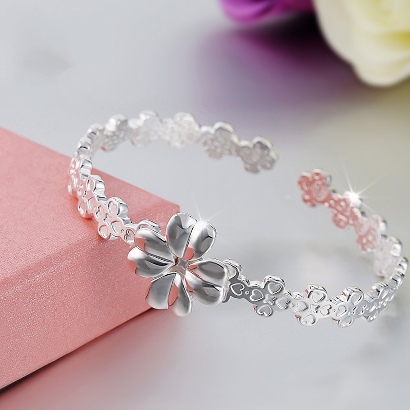 Gelang Sterling Silver S925 Model Terbuka Bentuk Bunga Clover Besar Untuk Wanita