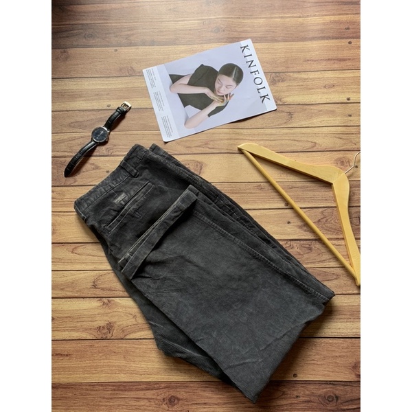 Celana second corduroy size 30 (P:100 LP:98)