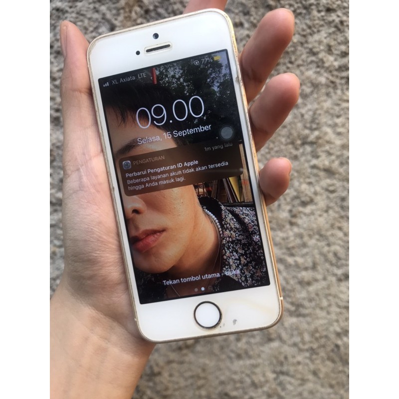 IPHONE SE 64GB BEKAS FULLSET ORIGINAL