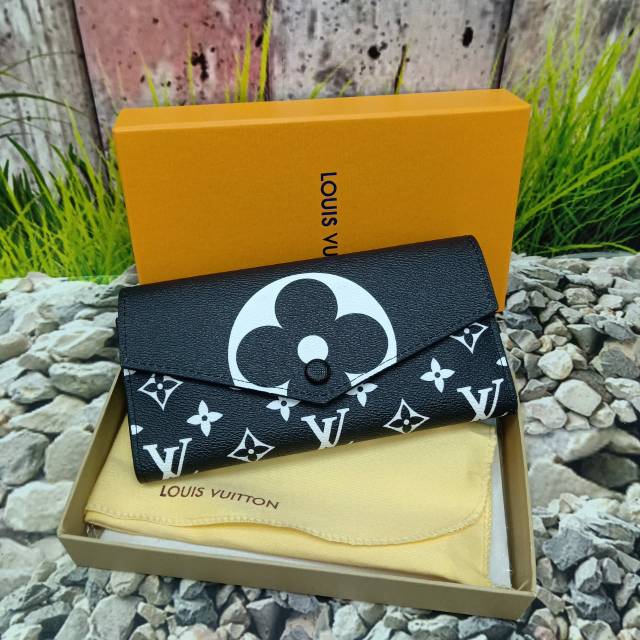 Dompet wanita Louis Vuitton
