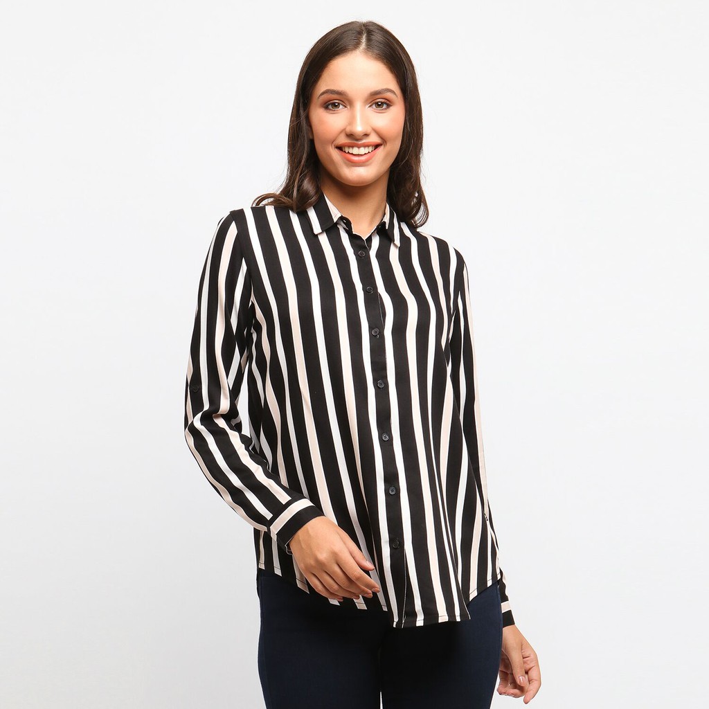 

C2 Einely Black Casual Shirt