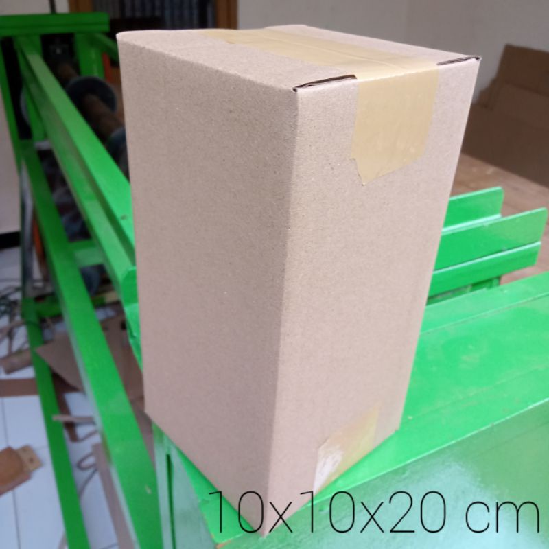 

KARDUS/KARTON/BOX PACKING UKURAN 10x10x20 cm