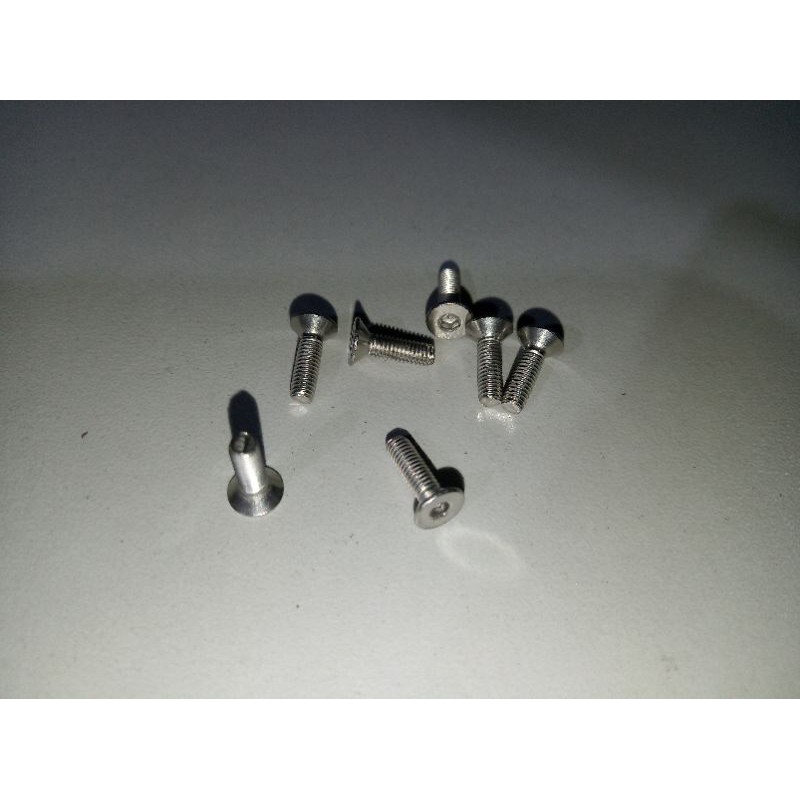 verseng L M3 x 10 (1cm) stainless 304