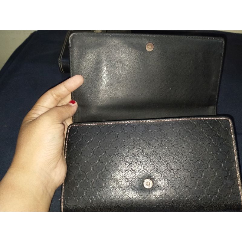 Dompet panjang planet ocean