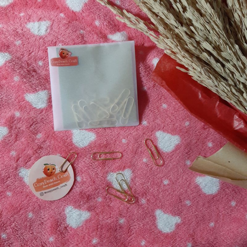 

Gold Paper Clip/ Penjepit kertas warna emas