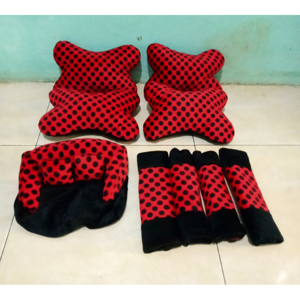 Bantal Mobil MERAH POLKADOT HITAM Bantal Isi 4 Sandaran Leher Kepala Merah Polkadot Hitam