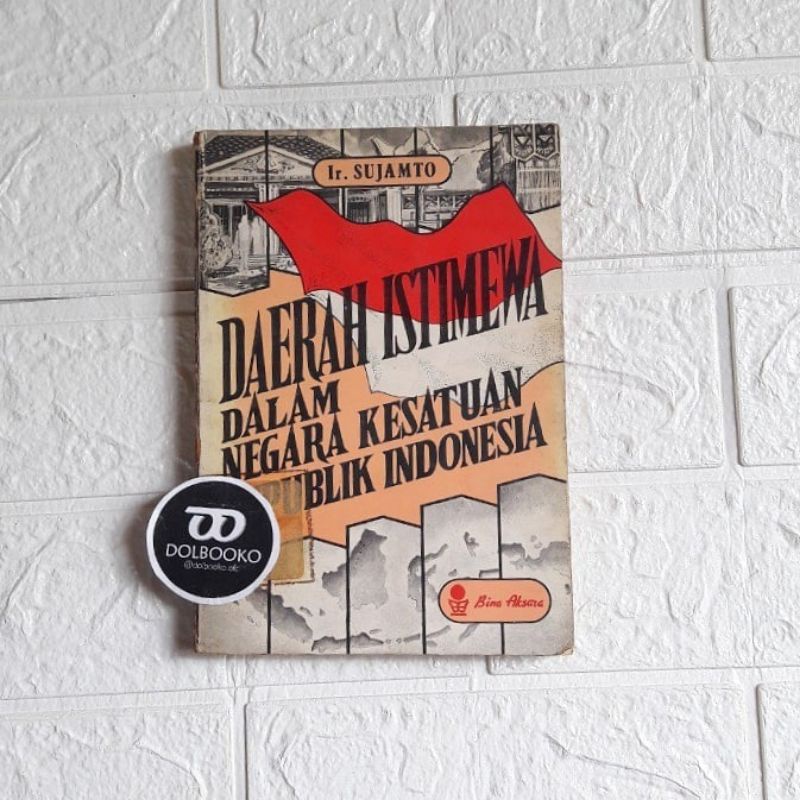 Buku Daerah Istimewa Dalam Negara Kesatuan Indonesia