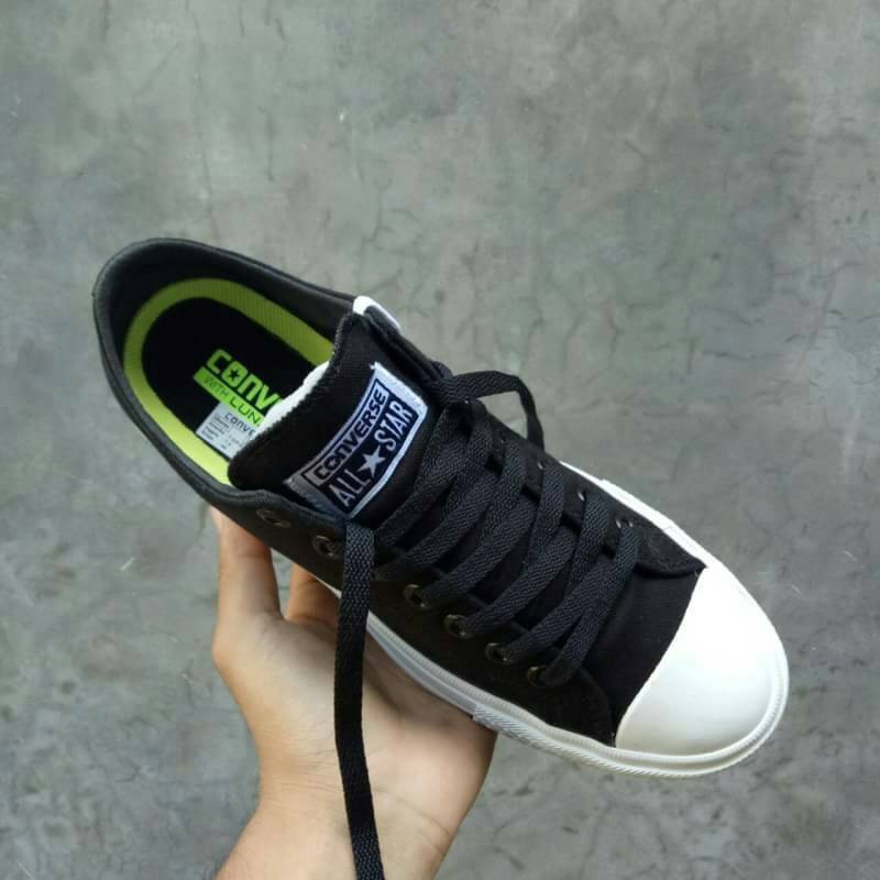 converse 2 black low top