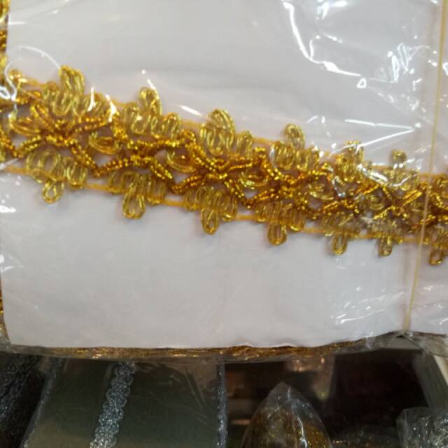 renda emas hiasan baju aksesoris