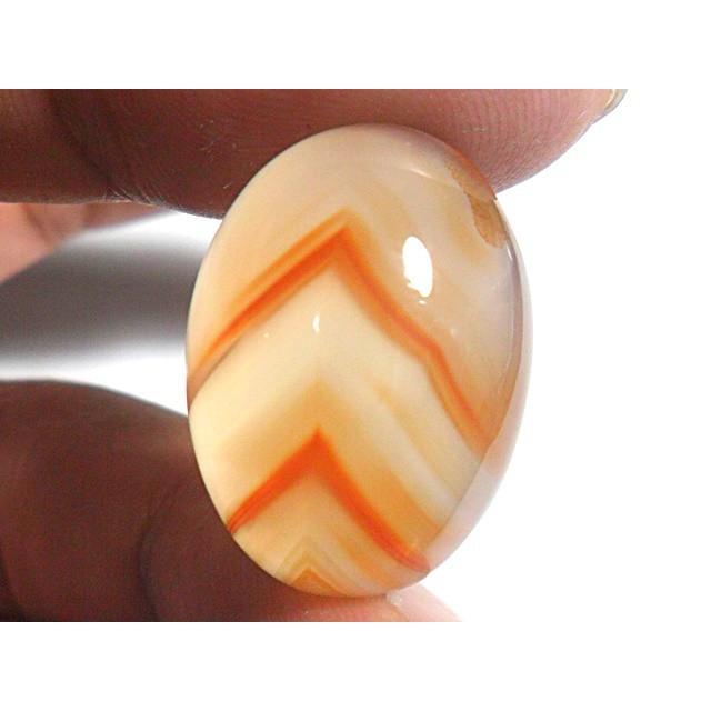 AG095 Oval Cabochon 21ct 22x16mm Orange White Pyramid pattern Natural Picture Agate
