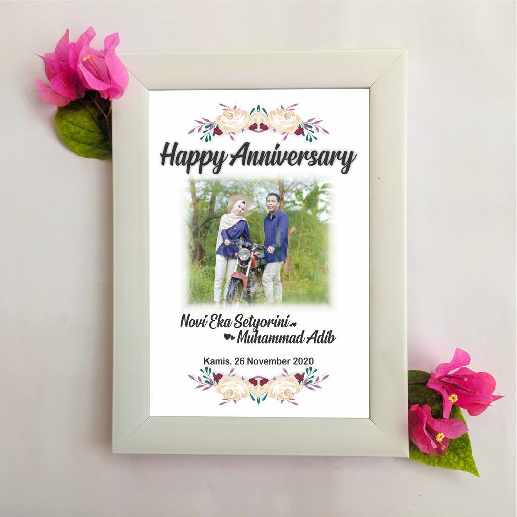 

Desain kado anniversary keren