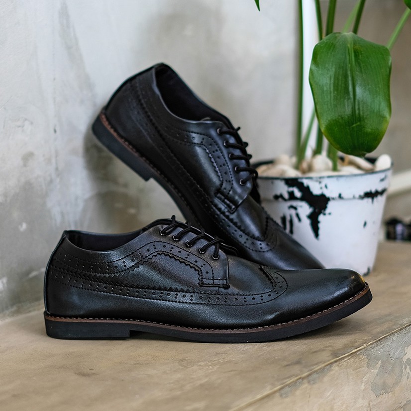 LONGWING BLACK |MNM x GIANT FLAMES| Sepatu Pantofel Pria Formal ORI