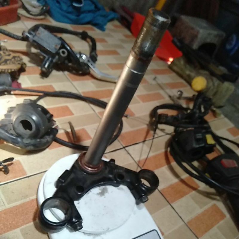 segitiga/T bawah tiger revo ori