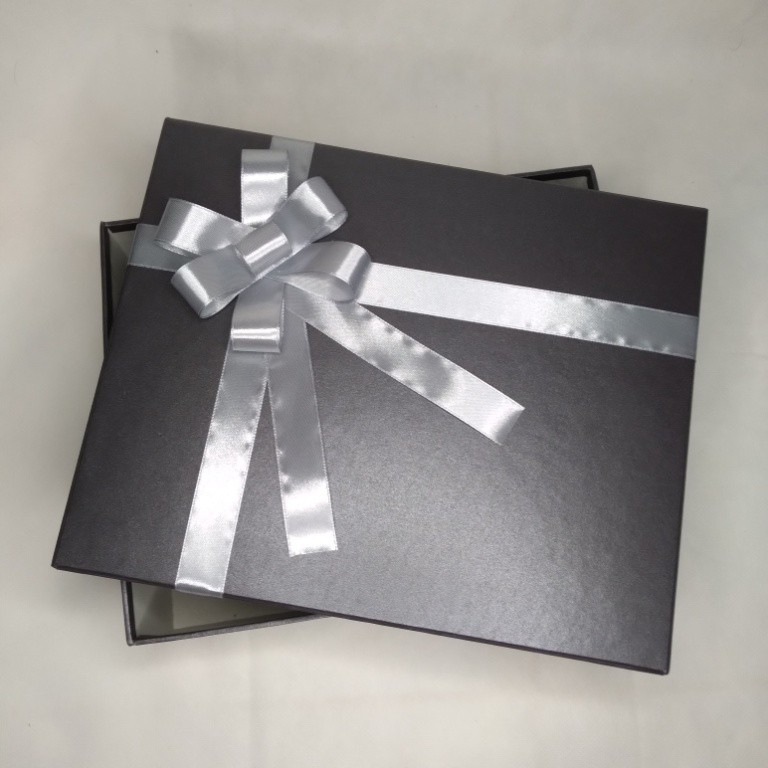 

Kotak Kado Gift Box 25x30x10 Kotak Hadiah Hampers Box Packaging Hadiah Box