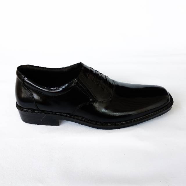 Sepatu kulit CALGARY Hitam Lack Mengkilap Pria Kantor 39 40 41 42 43 44 45 46 47