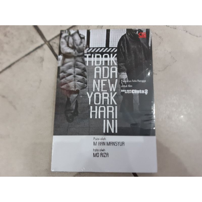 Novel Tidak Ada New York Hari Ini - M Aan Mansyur