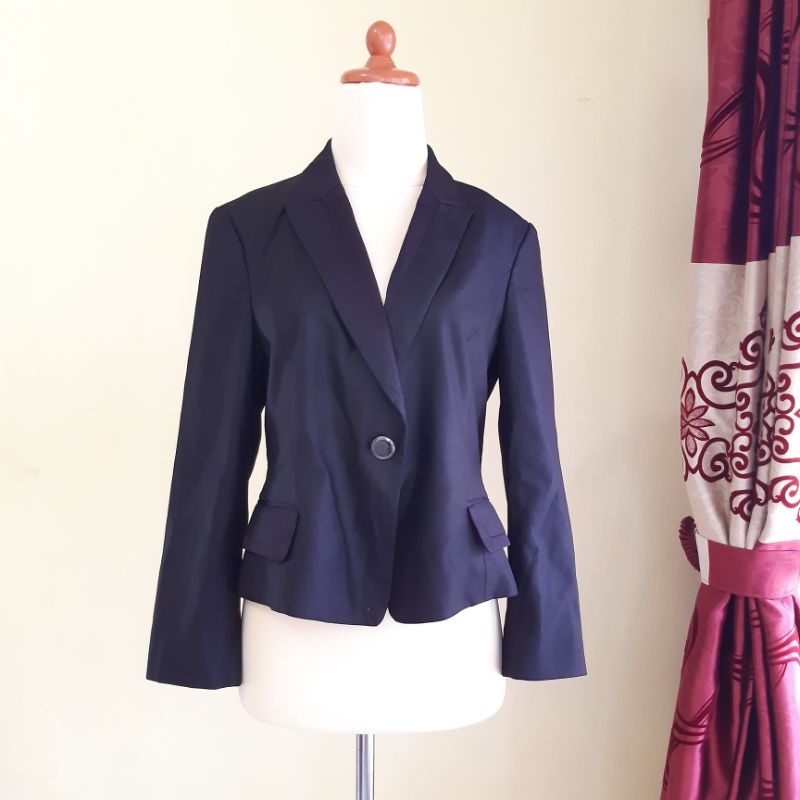 BLAZER HITAM SEMI PEPLUM