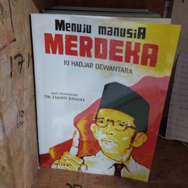 Buku Menuju Manusia Merdeka