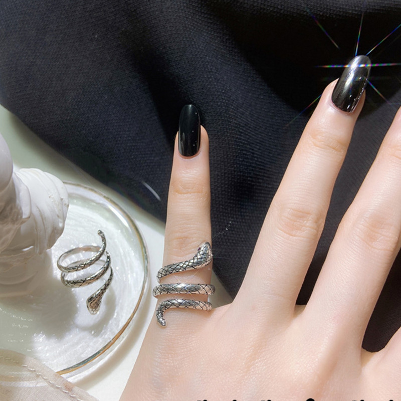 Snake Winding Ring Fashion Personality Retro Dark Trend