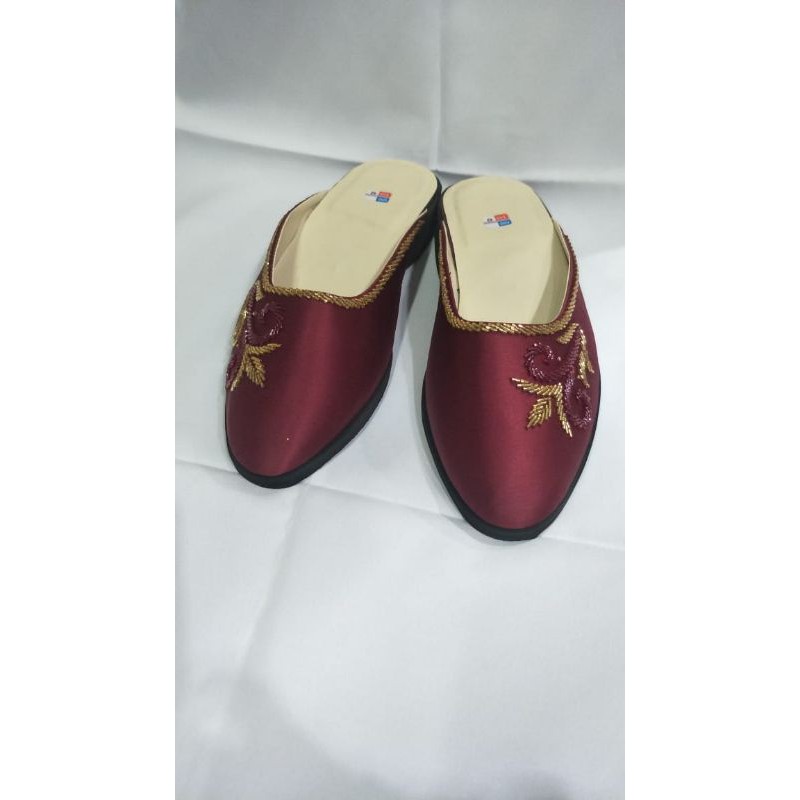 Selop Warna Merah Maroon Payet Kombinasi Pengantin Pria