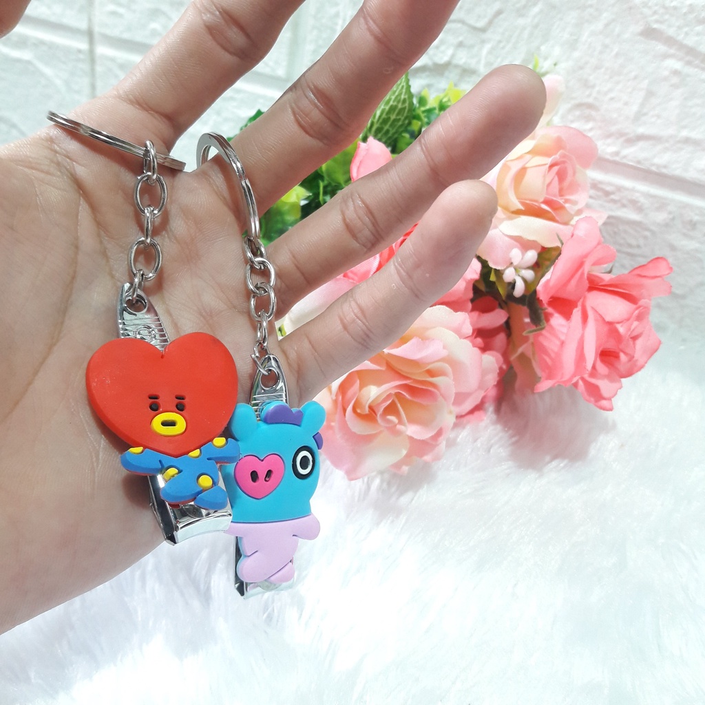 1307 [Grosir] @12pcs gantungan kunci gunting kuku + KPOP - BTS / Key chain BT21