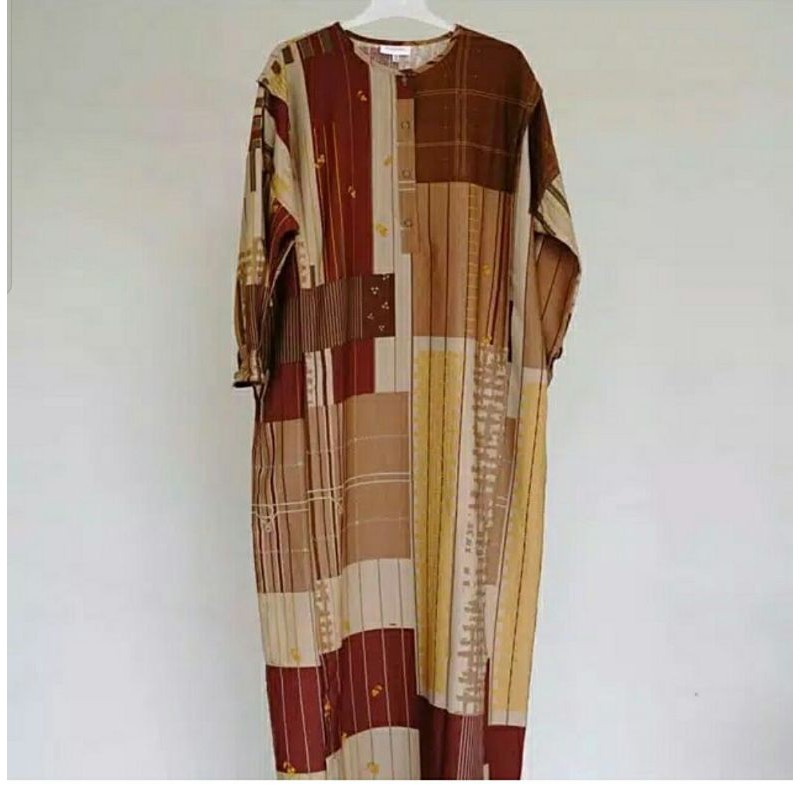 Kinanti Dress Maroon Ria Miranda