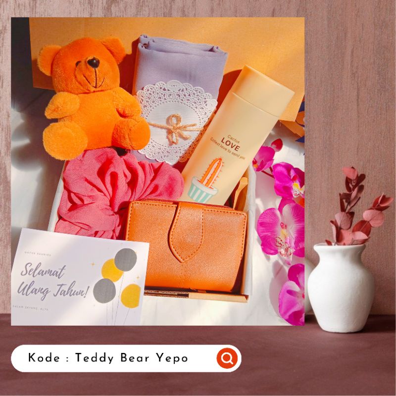 

HAMPERS CEWEK / KODO ULTAH GIFT BOX / KADO ULANG TAHUN CEWEK / KADO ULTAH / KADO ANNIV /KADO WISUDA