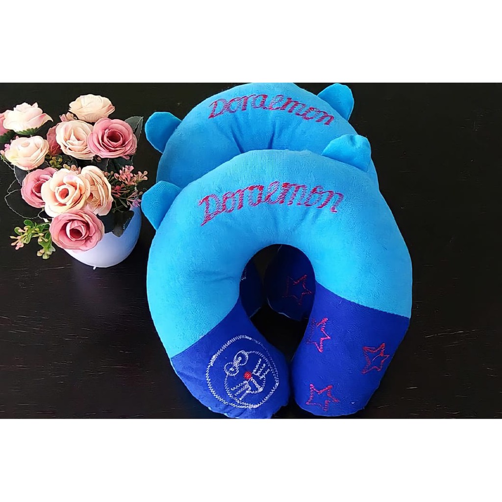 Bantal leher standar karakter doraemon