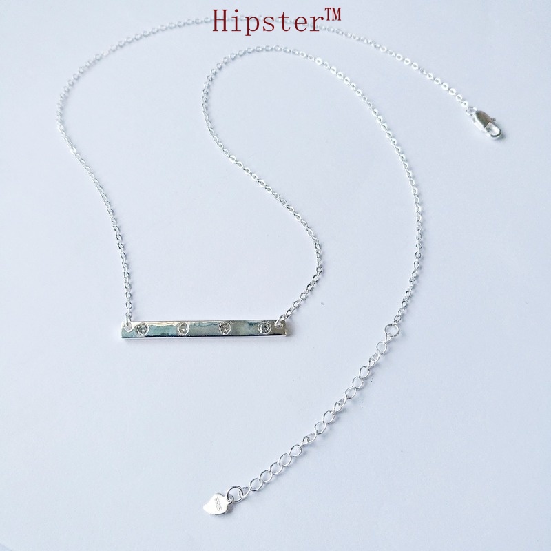 Simple Graceful and Fashionable Ins Light Luxury Elegance Style One-Word Clavicle Chain