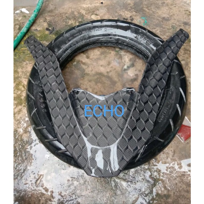 TAMENG DEPAN/ V DASI / GARNISH PCX 160 CARBON KEVLAR ASLI TERMASUK PART ORIGINAL AHM