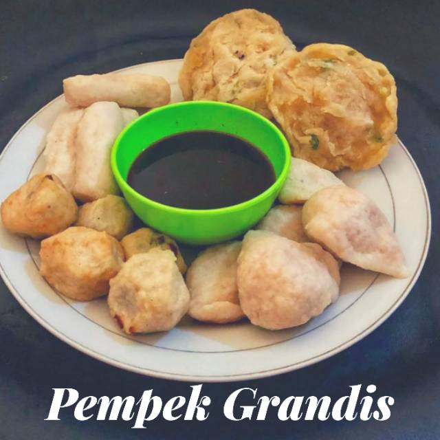 

Pempek Grandis Kecil