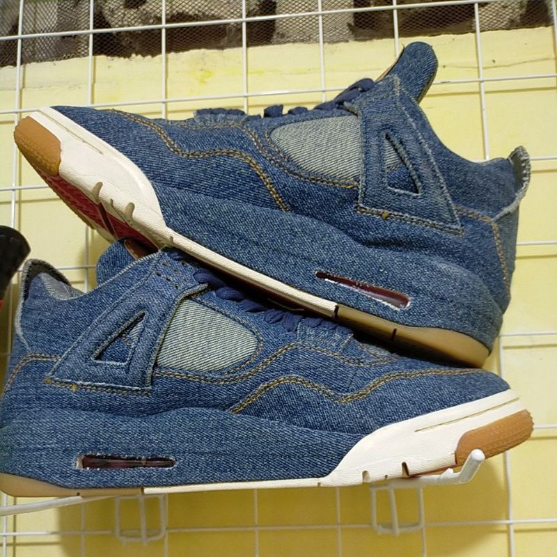 jordan retro 4 x levis