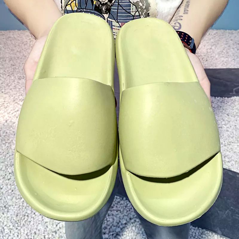 Sandal Slide Pria Wanita Import Model Yeezy Kanye West / Sandal Karet Pria Yeezy Import