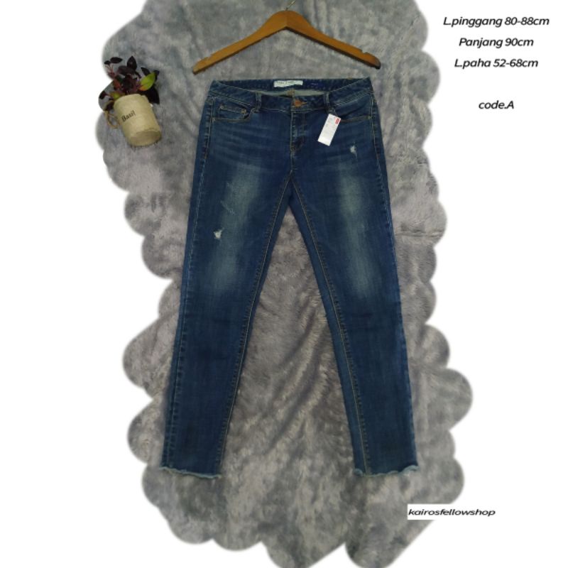 Ready Stock Premium Ripped Jeans