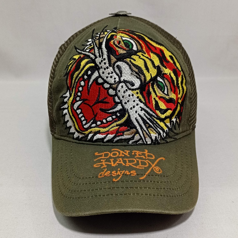 Topi Ed Hardy