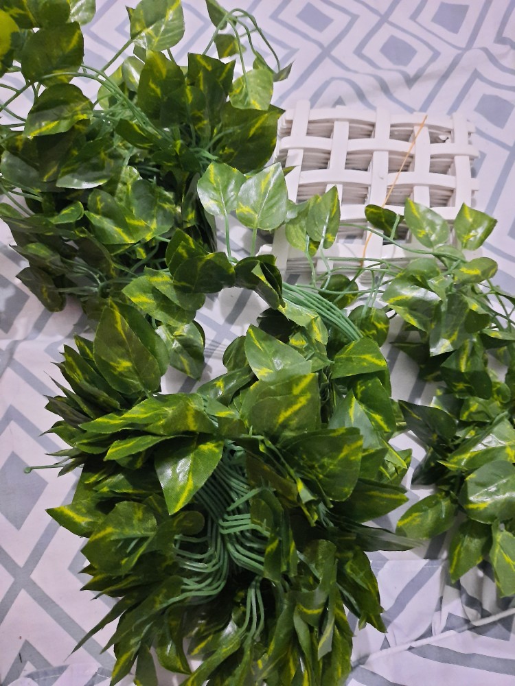 Daun Rambat Kecil/daun Rambat Plastik/ Bunga Plastik/ Mrumput Plastik/busa Bunga/bunga Artificial