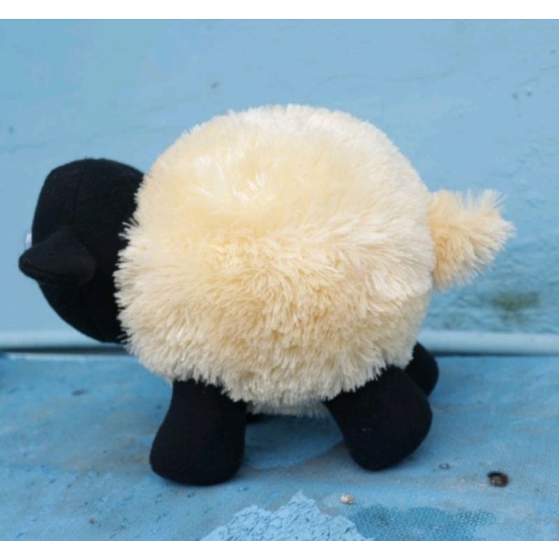 Boneka Shaun the sheep