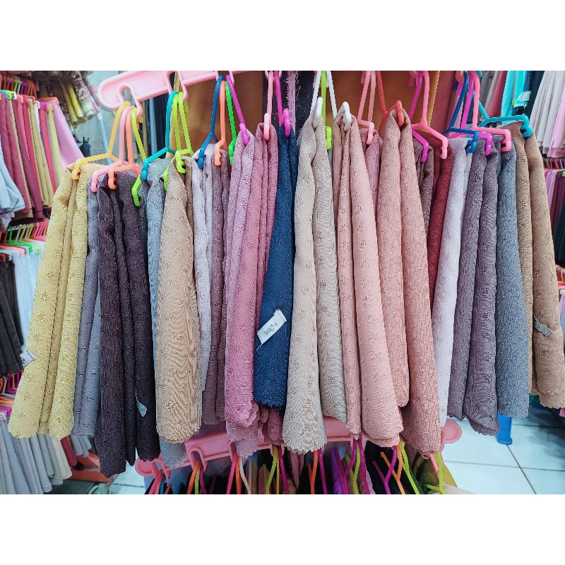 SEGI EMPAT KAIRO POLOS TERMURAH KERUDUNG REMAJA DAN DEWASA