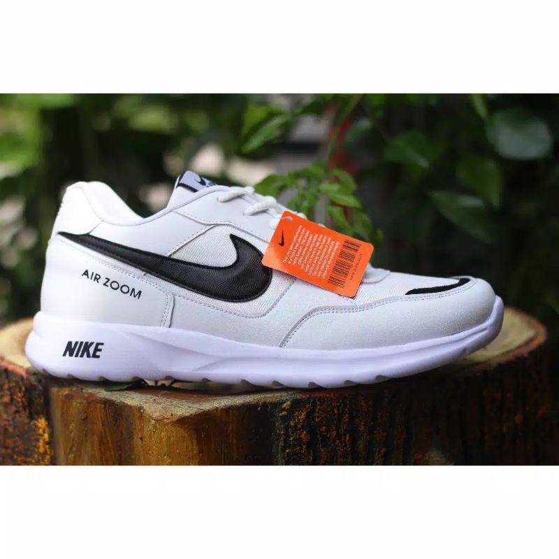 SEPATU PUTIH  SEPATU AIRZOOM FULL PUTIH UK 36-44 RUNNING SNEAKERS SANTAI TERLARIS SEPATU PRIA WANITA-Putih logo hitam