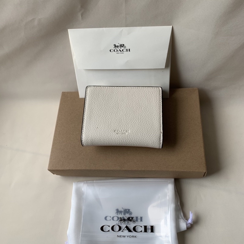 Coach Georgie Small Wallet In Signature Pebble White (C6654)