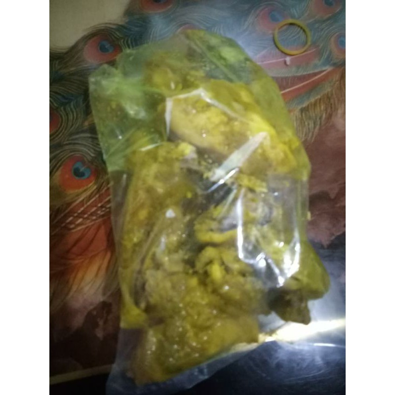 

Ayam Ungkep Bumbu kuning / lengkoas