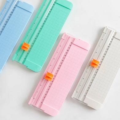 

Big Sale ALAT PEMOTONG KERTAS portable Paper Trimmer trimer mungil simpel ✓