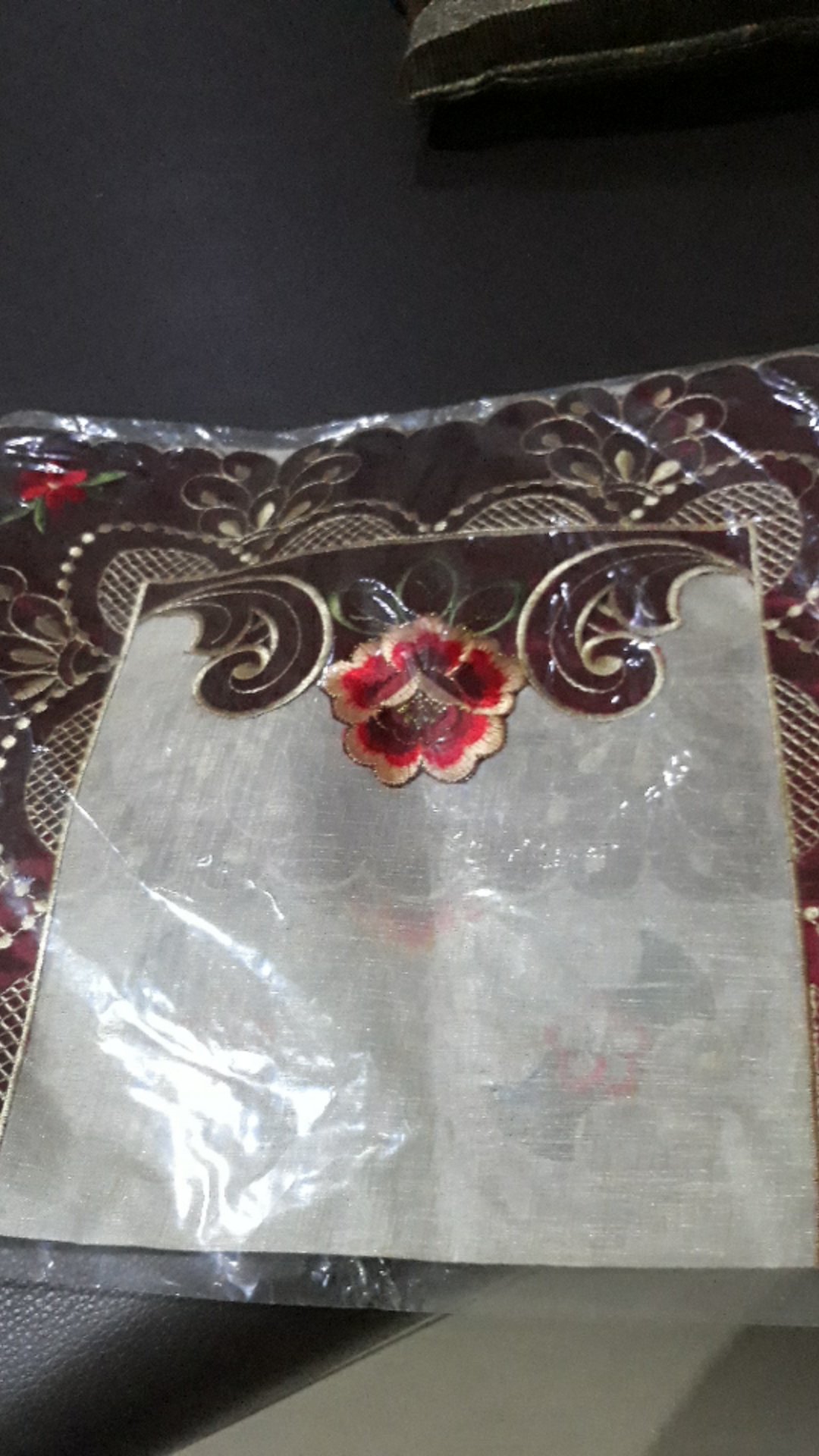 Taplak Meja Tamu Bordir Organdi Kaca Premium 40x90cm Lili Maroon