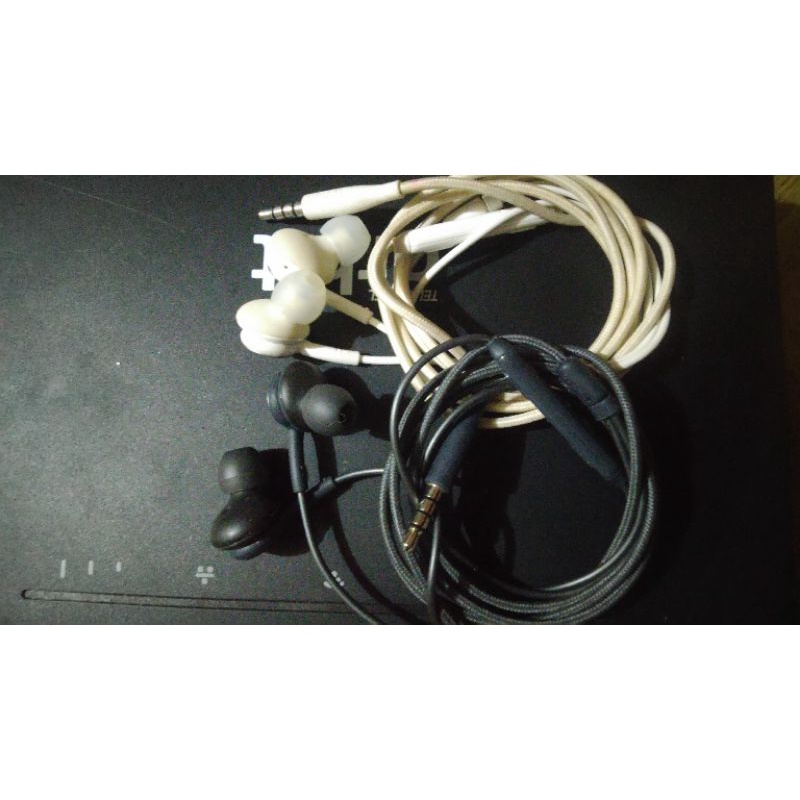 headset AKG original bawaan/copotan hp Samsung S10