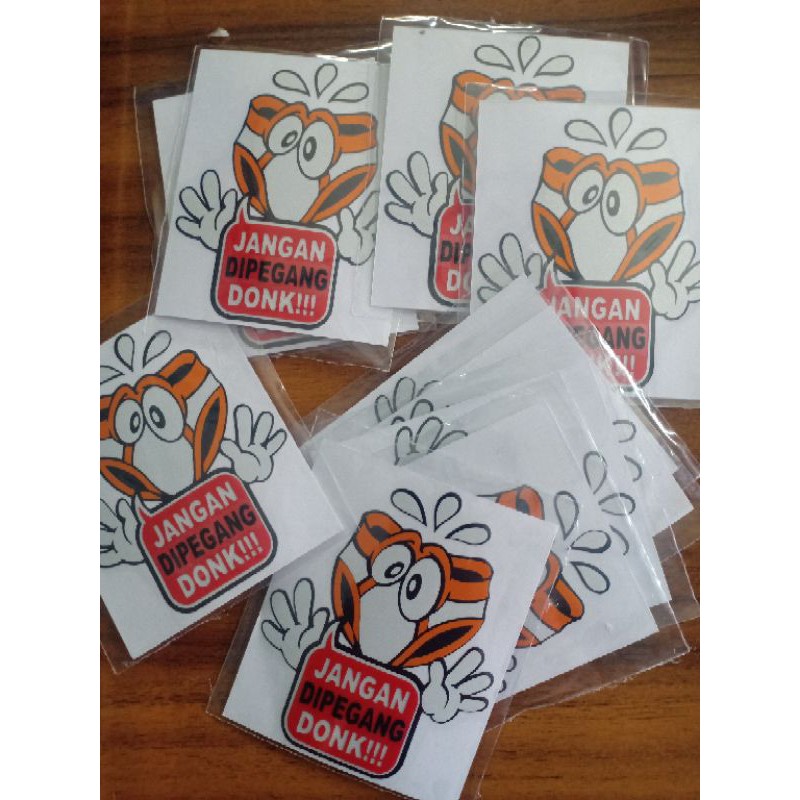 

sticker cutting jangan di pegang donk