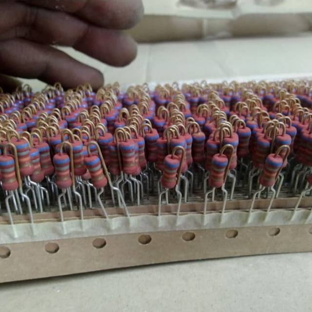 100pcs Resistor 68K 2W Karbon Japan / R 68K 2W Karbon Japan